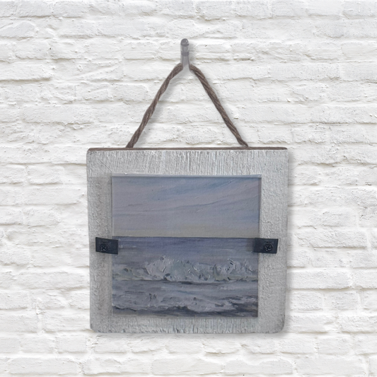 Gray Man Gallery_Soft Waves